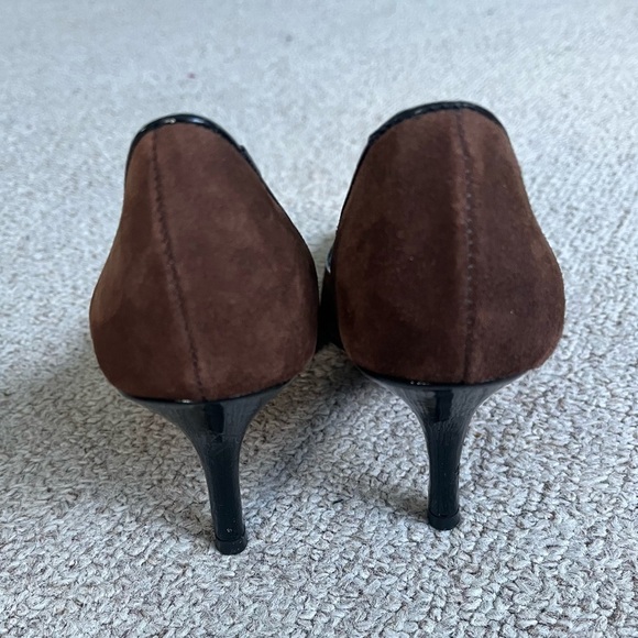 Butter Suede Pointed Toe Colorblock Pump Black Brown Size 4 1/2 Italy - Picture 3 of 7